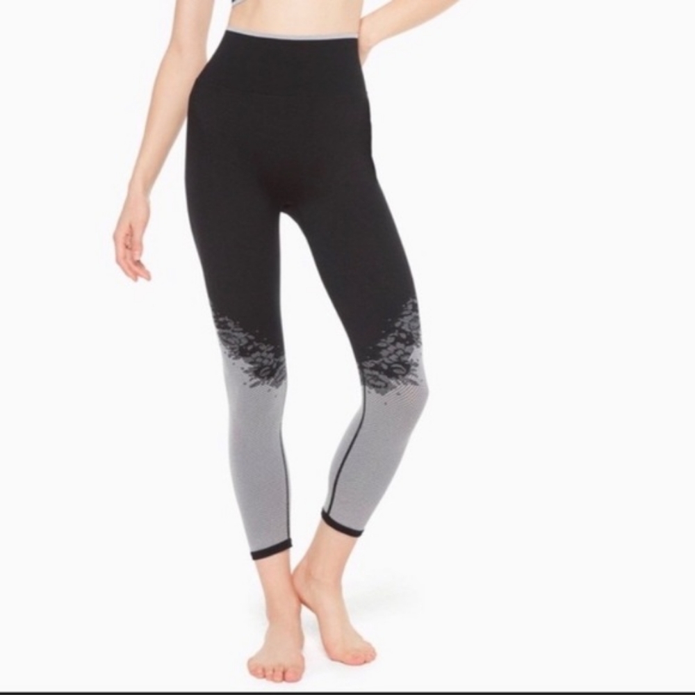 Kate Spade M/L Black and White Jacquard Leggings
